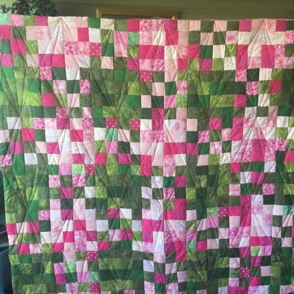 Handmade Quilt Pinks and Greens - Picture 1 of 13
